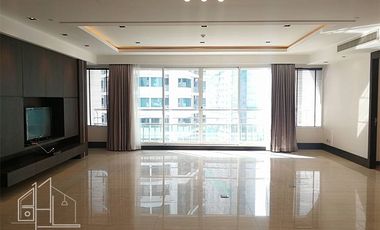 For rent and for sale 4 bedrooms condo in Khlong Toei, Bangkok