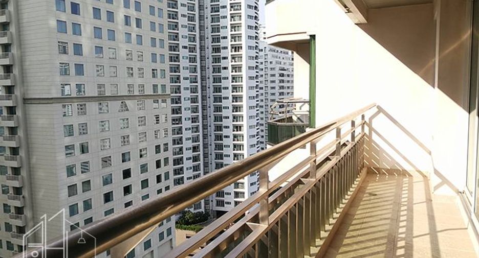 For rent and for sale 4 bedrooms condo in Khlong Toei, Bangkok