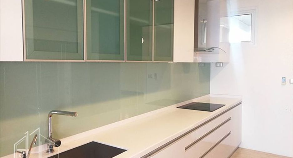 For rent and for sale 4 bedrooms condo in Khlong Toei, Bangkok