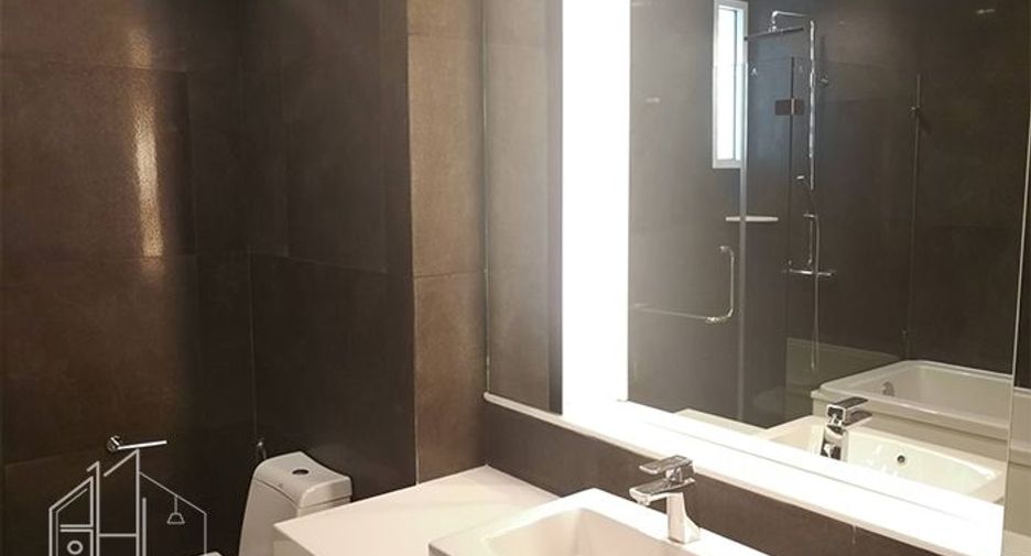 For rent and for sale 4 bedrooms condo in Khlong Toei, Bangkok