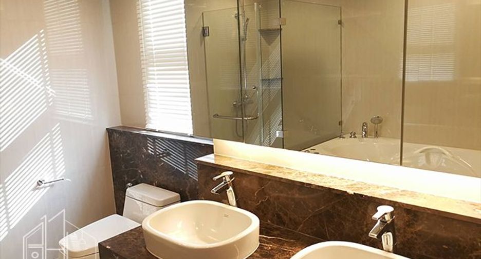 For rent and for sale 4 bedrooms condo in Khlong Toei, Bangkok