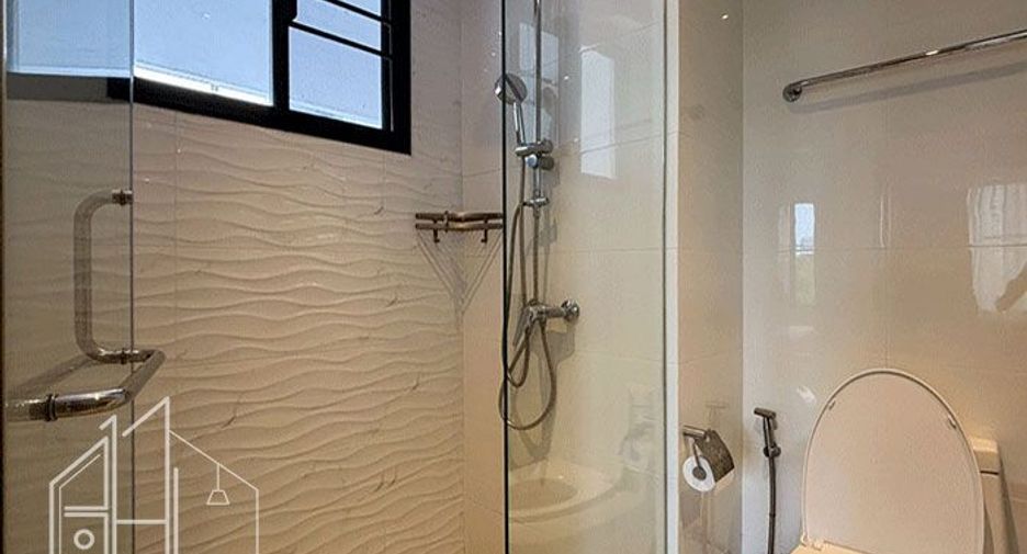 Wohnung zur Miete mit 3 Zimmer in Watthana, Bangkok