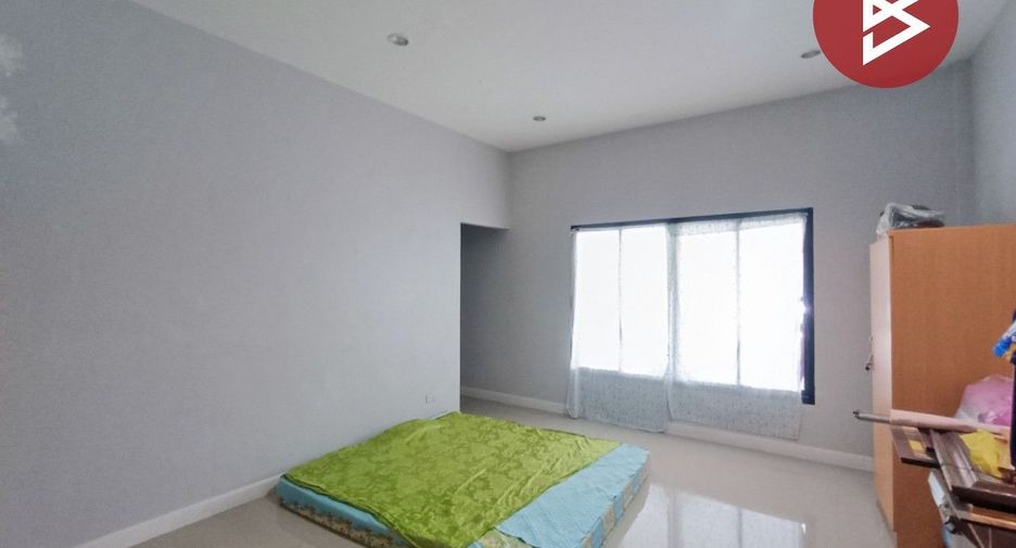 À vendre 3 chambres maison de ville à Pran Buri, Prachuap Khiri Khan
