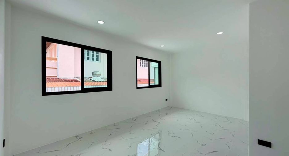 For sale 3 bedrooms townhouse in Mueang Phuket, Phuket