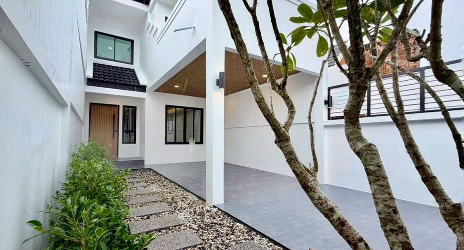 For sale 3 bedrooms townhouse in Mueang Phuket, Phuket