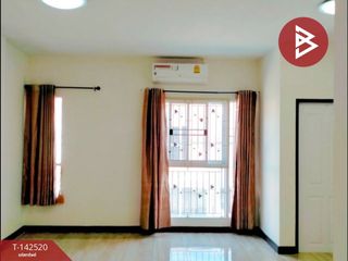 For sale 3 bedrooms townhouse in Phan Thong, Chonburi