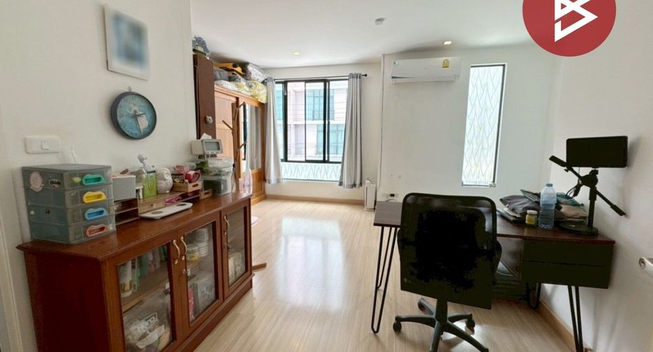 Reihenhaus zum Kauf mit 3 Zimmer in Mueang Nonthaburi, Nonthaburi