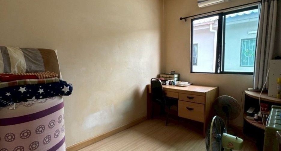 Reihenhaus zum Kauf mit 3 Zimmer in Mueang Nonthaburi, Nonthaburi