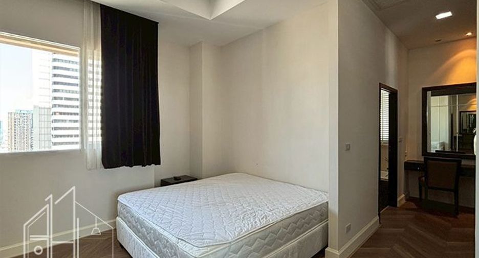Condo en alquiler de 4 habitaciones en Watthana, Bangkok
