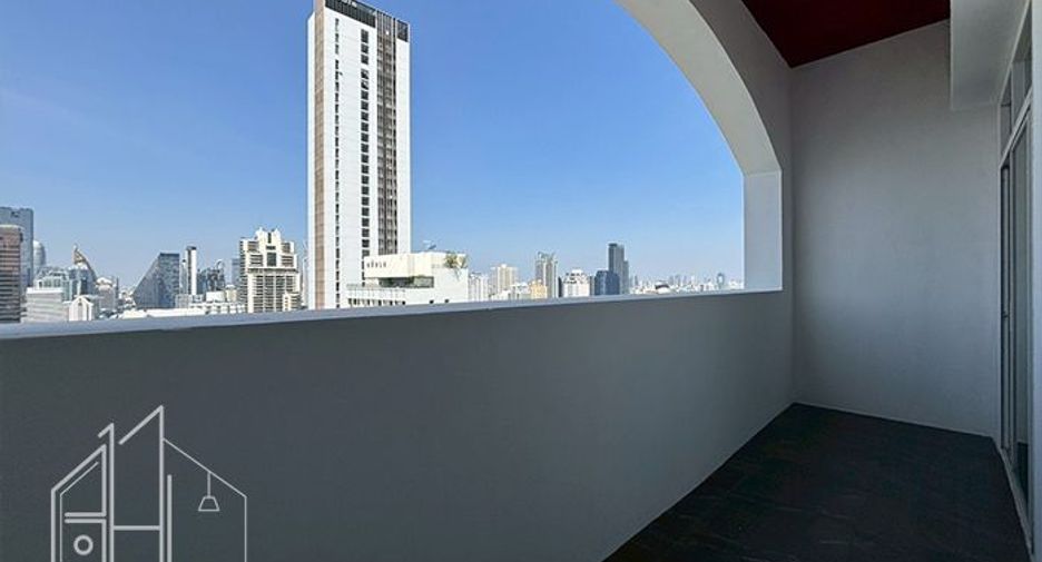 Condo en alquiler de 4 habitaciones en Watthana, Bangkok