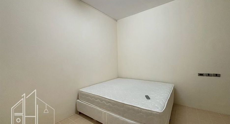 Condo en alquiler de 4 habitaciones en Watthana, Bangkok