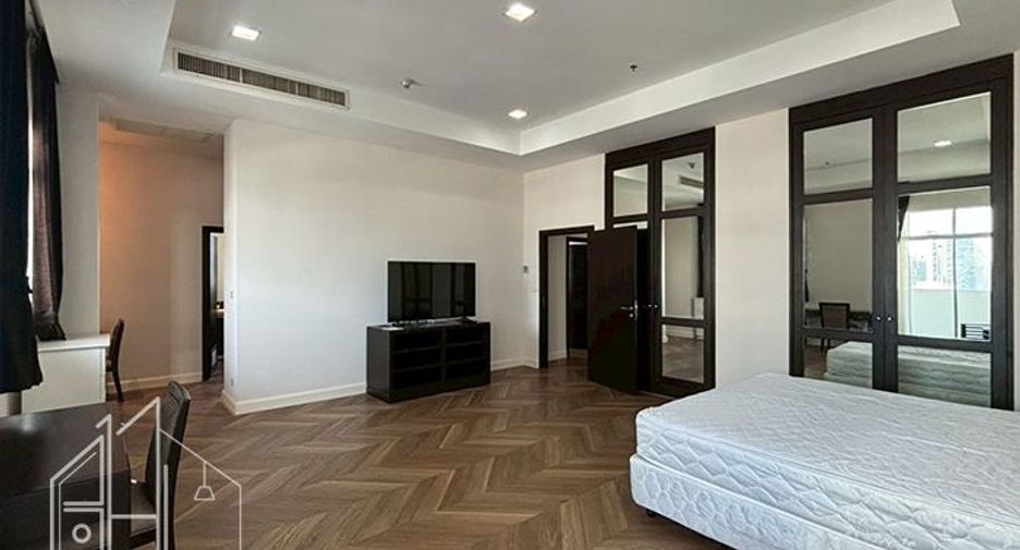 Condo en alquiler de 4 habitaciones en Watthana, Bangkok