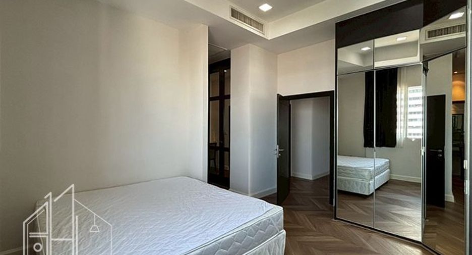 Condo en alquiler de 4 habitaciones en Watthana, Bangkok