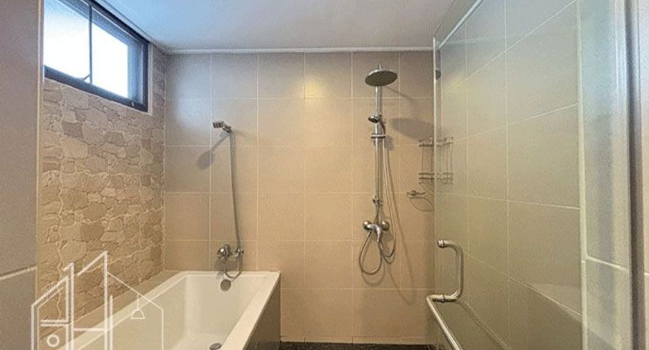 Аренда 3 спальни кондо в Кхлонг Тоеи, Бангкок
