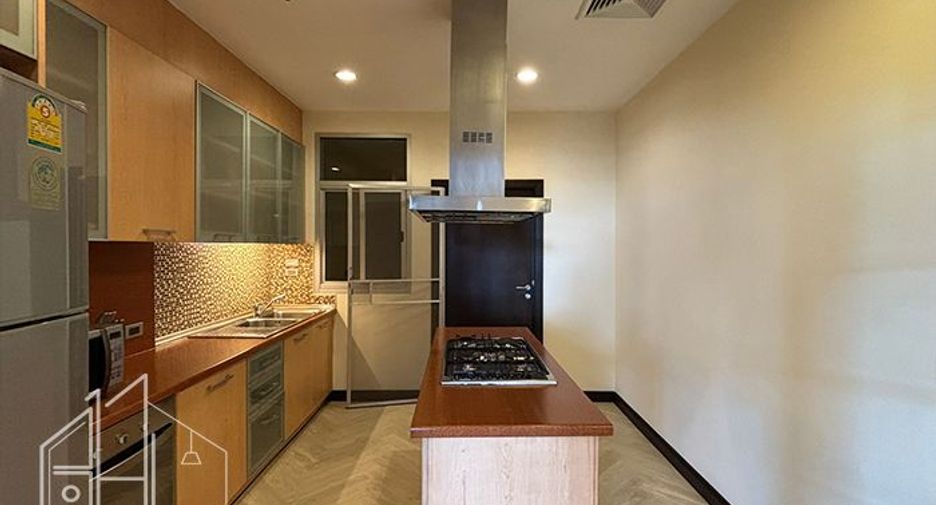 Apartamento en alquiler de 3 habitaciones en Watthana, Bangkok