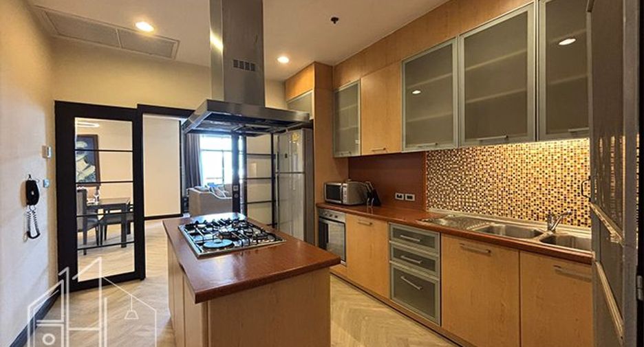 Apartamento en alquiler de 3 habitaciones en Watthana, Bangkok