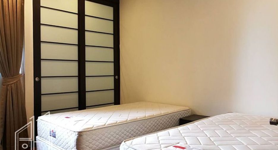 Condo en alquiler de 3 habitaciones en Watthana, Bangkok