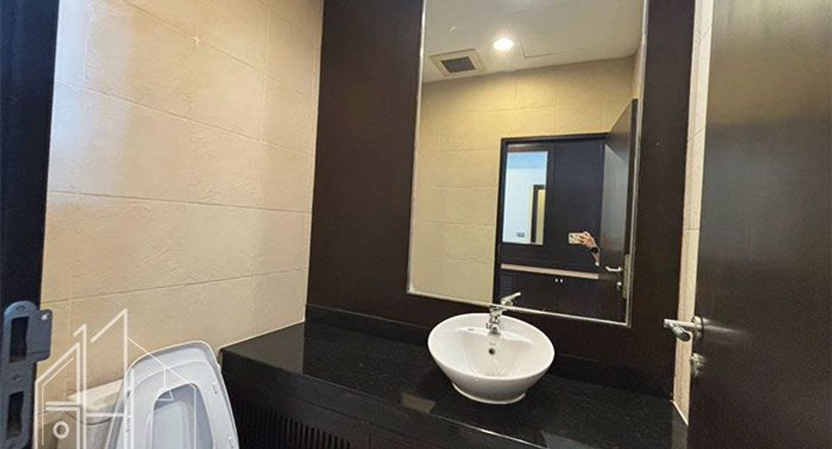 For rent 3 ベッドルーム condo in Watthana, Bangkok