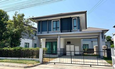 For rent 3 bedrooms house in Lam Luk Ka, Pathum Thani