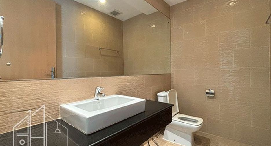 Condo en alquiler de 4 habitaciones en Watthana, Bangkok