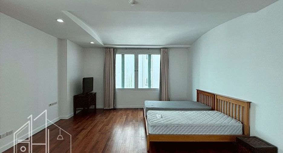 Condo en alquiler de 4 habitaciones en Watthana, Bangkok