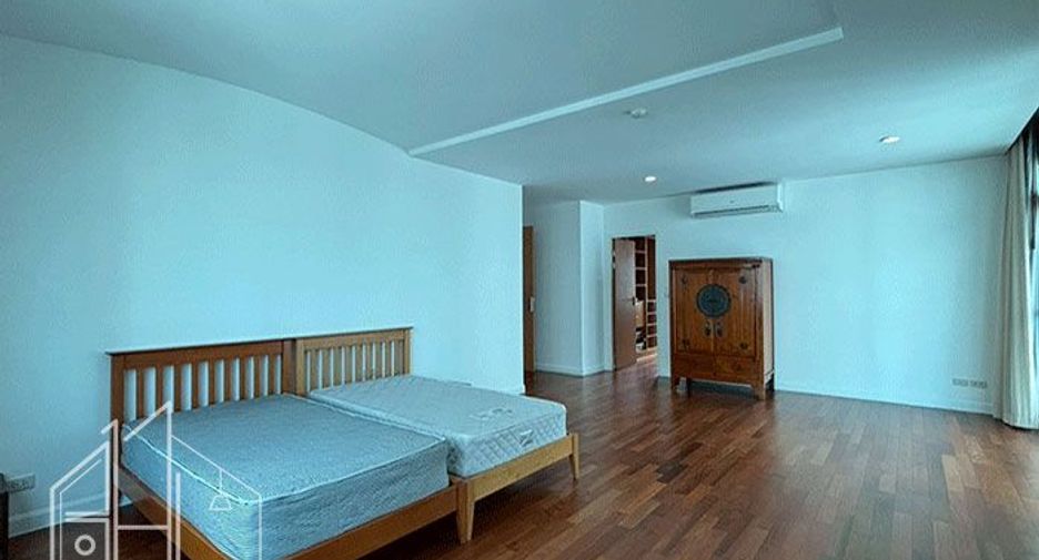 Condo en alquiler de 4 habitaciones en Watthana, Bangkok