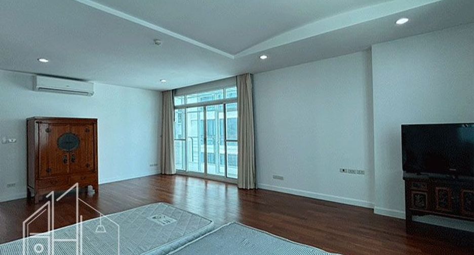 Condo en alquiler de 4 habitaciones en Watthana, Bangkok