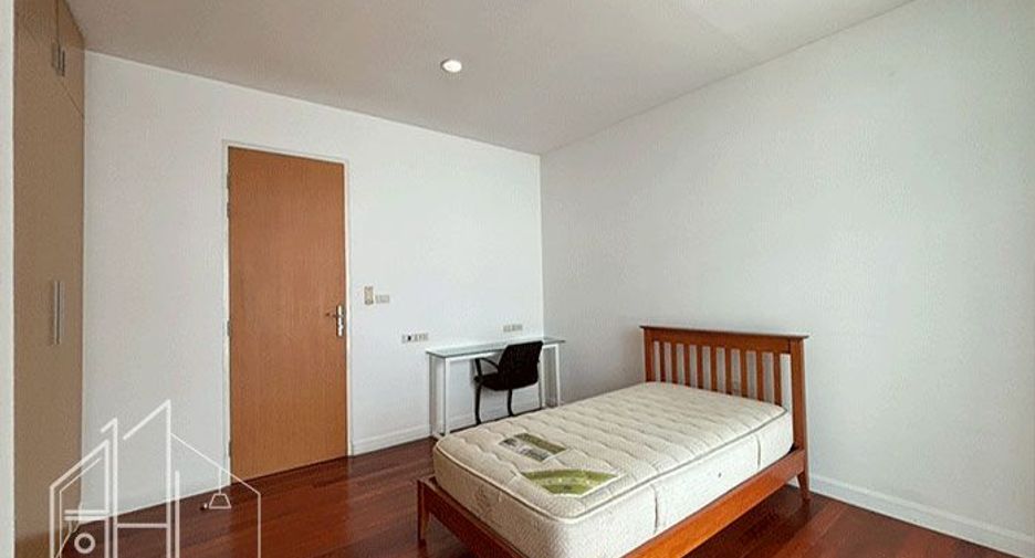 Condo en alquiler de 4 habitaciones en Watthana, Bangkok