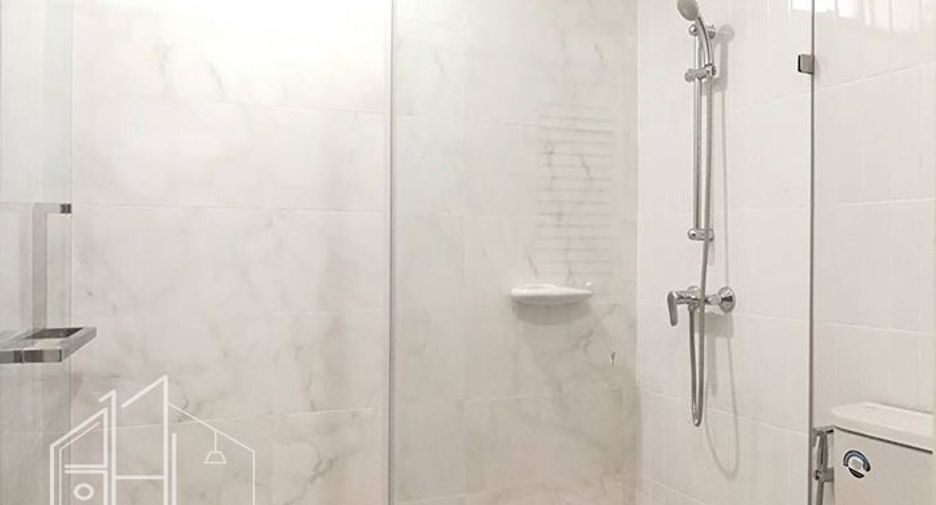 Аренда 3 спальни апартаменты в Кхлонг Тоеи, Бангкок
