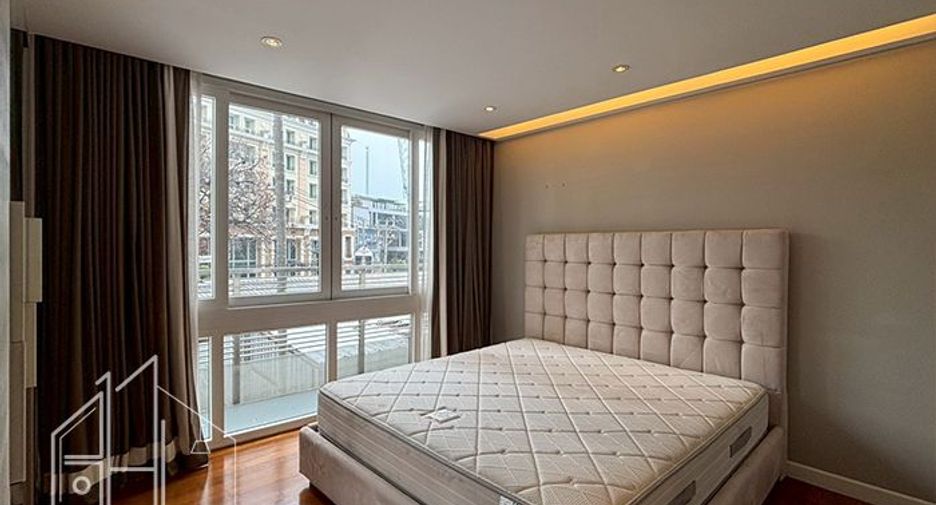 For rent and for sale 3 bedrooms condo in Watthana, Bangkok