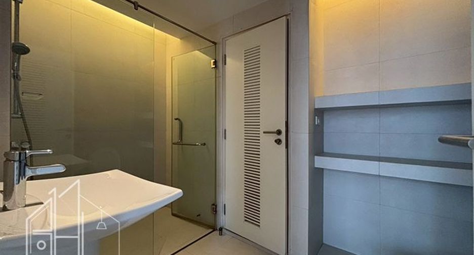 For rent and for sale 3 bedrooms condo in Watthana, Bangkok