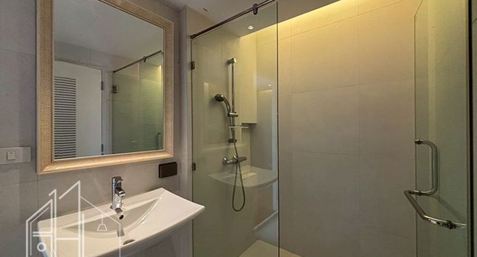 For rent and for sale 3 bedrooms condo in Watthana, Bangkok
