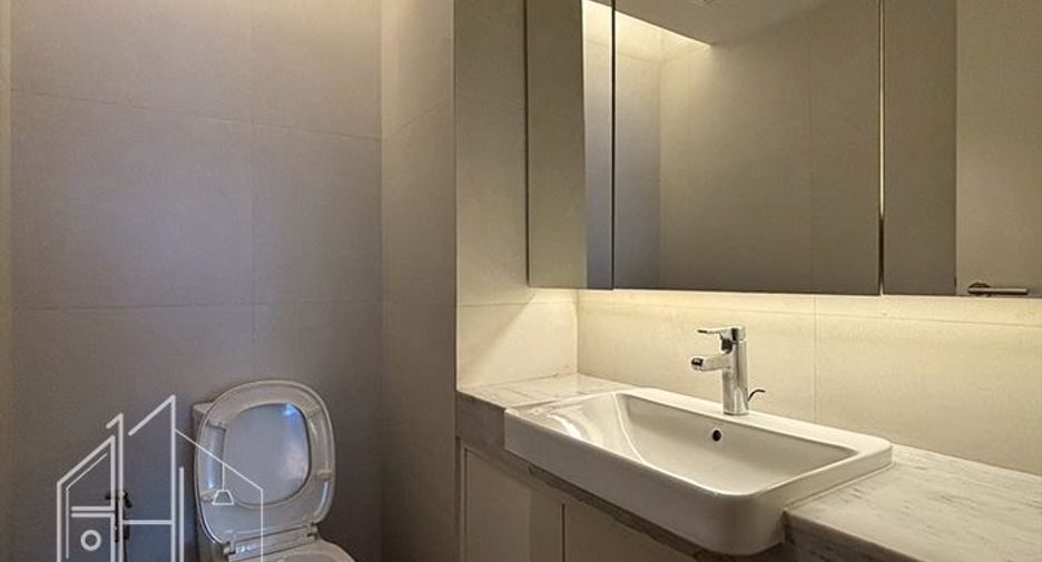 For rent and for sale 3 bedrooms condo in Watthana, Bangkok