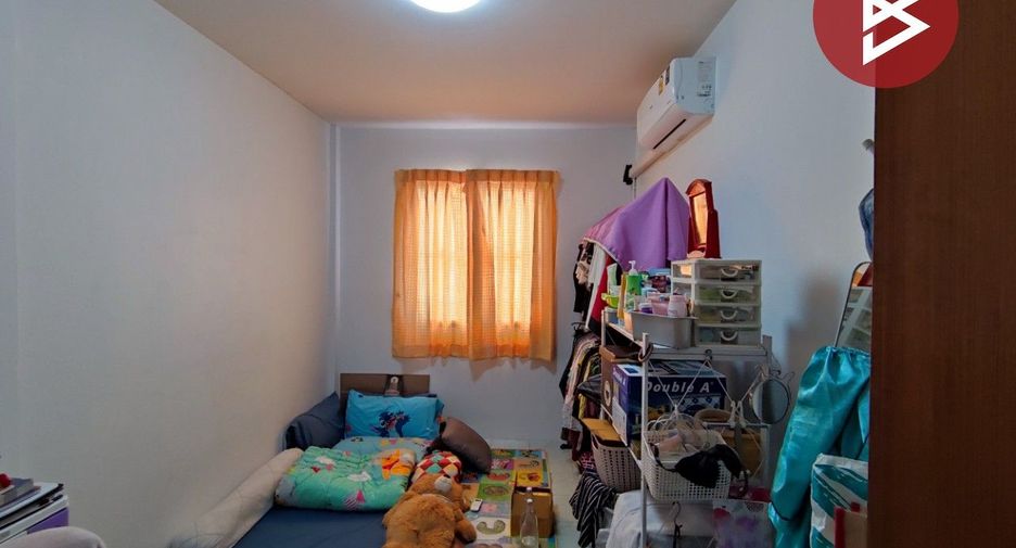 For sale 3 ベッドルーム townhouse in Mueang Chon Buri, Chonburi