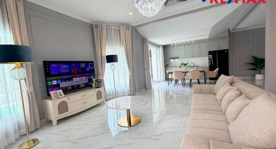 For sale 4 bedrooms house in East Pattaya, Pattaya