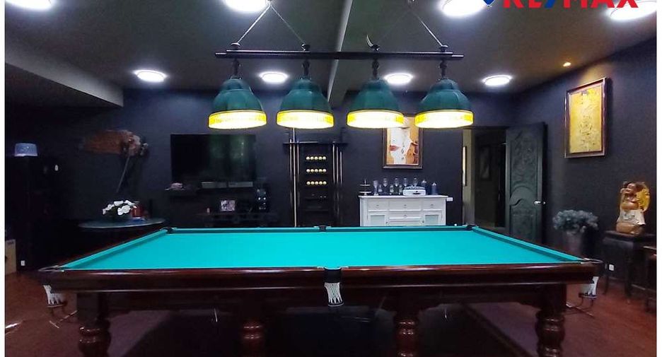 For sale 5 bedrooms house in Sattahip, Chonburi
