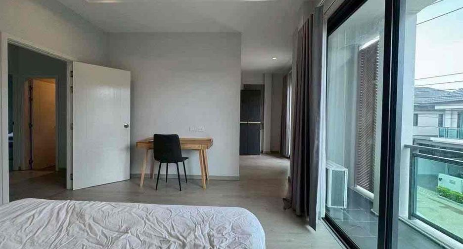 For sale 3 bedrooms house in East Pattaya, Pattaya