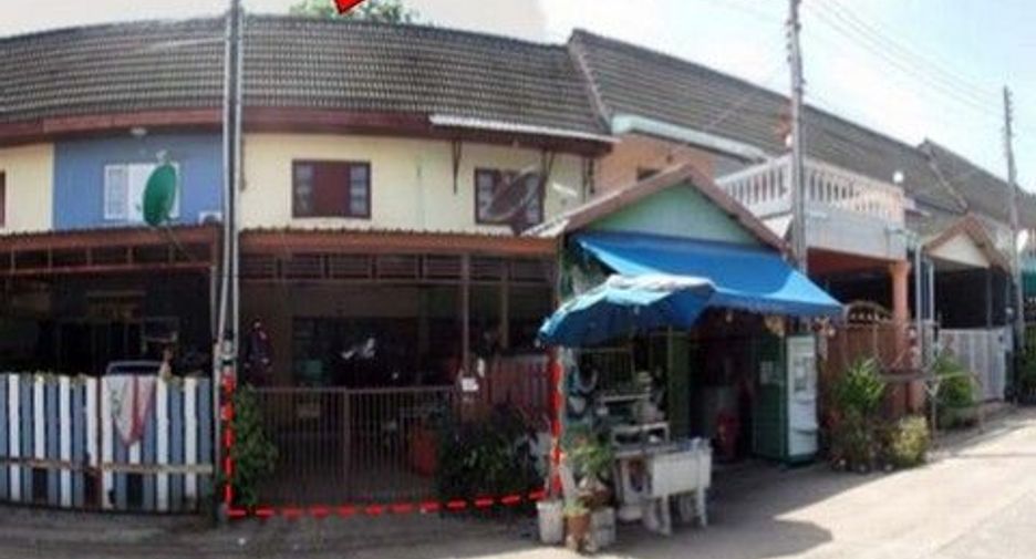 Casa adosada en venta de 1 habitaciones en Ban Khai, Rayong