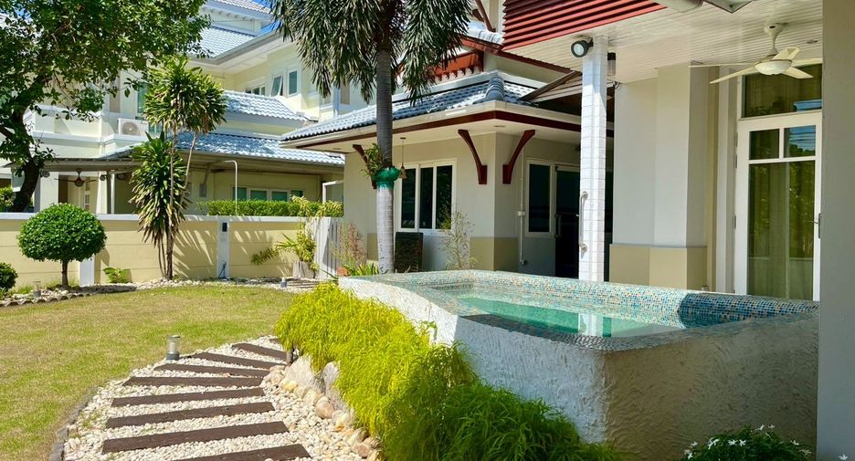 Casa en venta de 4 habitaciones en Bang Phli, Samut Prakan
