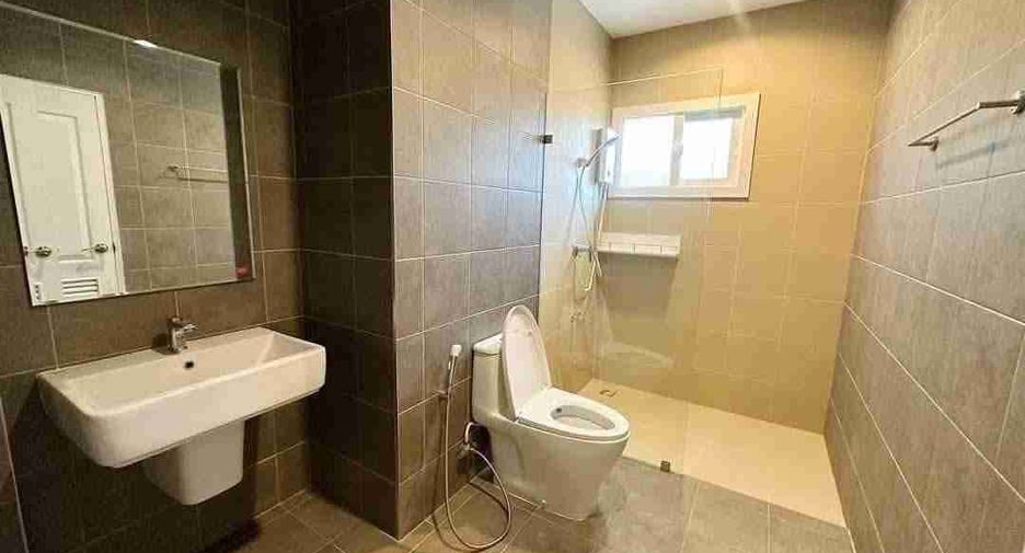 For rent 4 bedrooms house in Mueang Chiang Mai, Chiang Mai