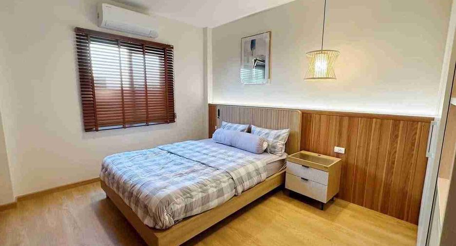 For rent 4 bedrooms house in Mueang Chiang Mai, Chiang Mai