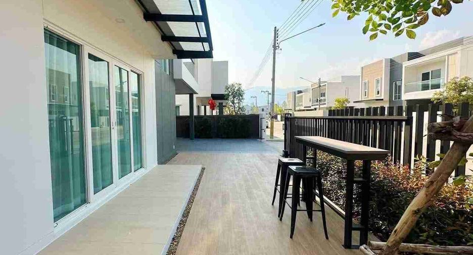 For rent 4 bedrooms house in Mueang Chiang Mai, Chiang Mai
