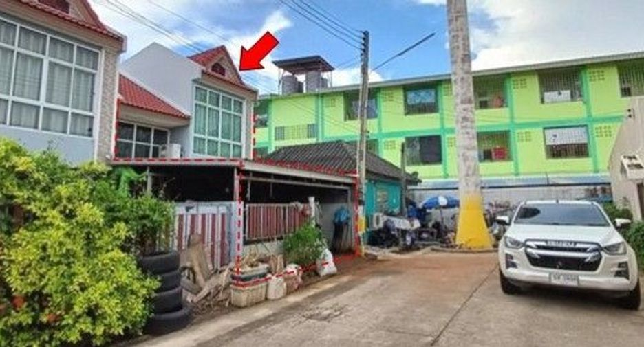 Casa adosada en venta de 1 habitaciones en Ban Khai, Rayong