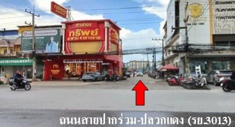 Casa adosada en venta de 1 habitaciones en Ban Khai, Rayong