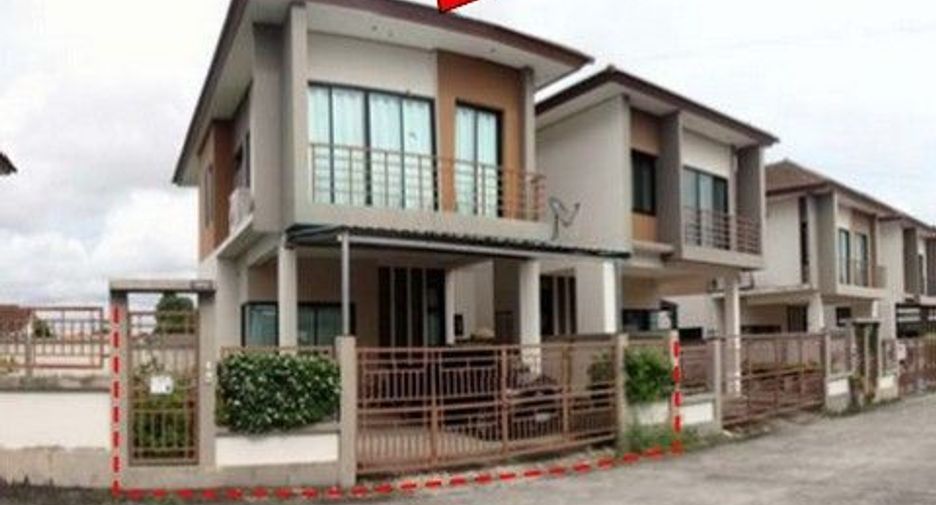 Casa adosada en venta de 1 habitaciones en Ban Khai, Rayong
