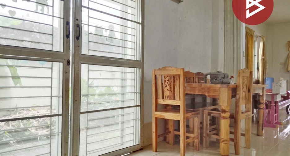 Casa en venta de 3 habitaciones en Si Racha, Chonburi