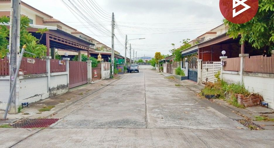 Casa en venta de 3 habitaciones en Si Racha, Chonburi