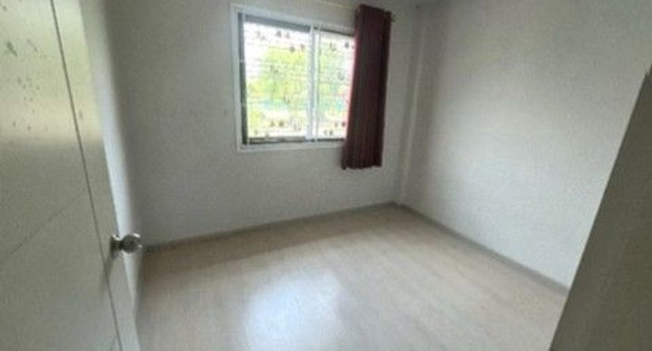 Casa adosada en venta de 1 habitaciones en Ban Khai, Rayong