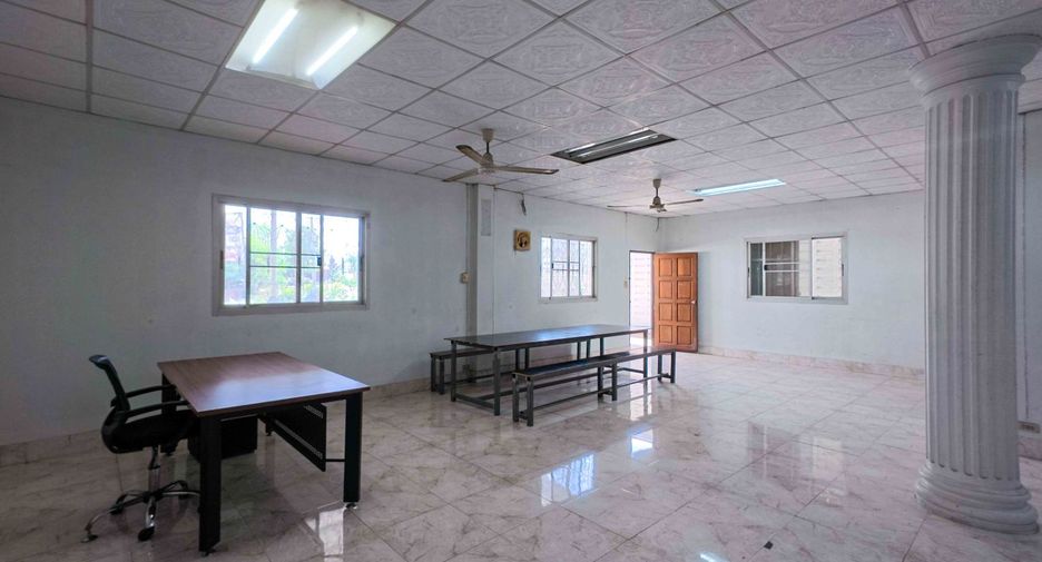 Almacén en alquiler de 5 habitaciones en Ban Phaeo, Samut Sakhon