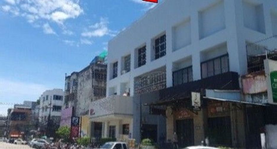 For sale 1 bed condo in Ban Bueng, Chonburi